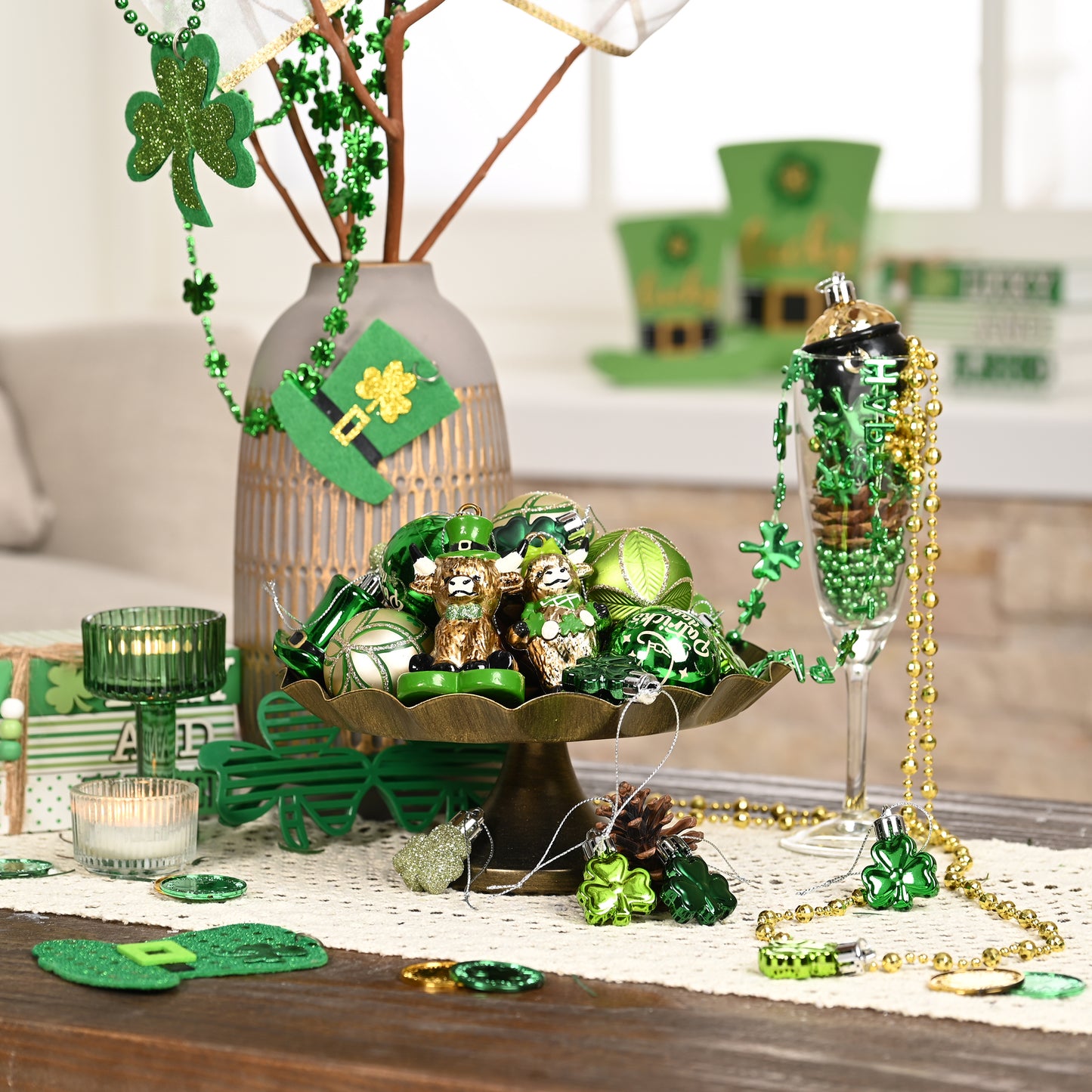 Valery Madelyn St Patricks Day Decorations Shamrock Tree Ornament Set, 30pcs Hanging Ball Ornament Irish Festival Decor, Good Luck Clover Green Gold Chirstmas Tree Decorations