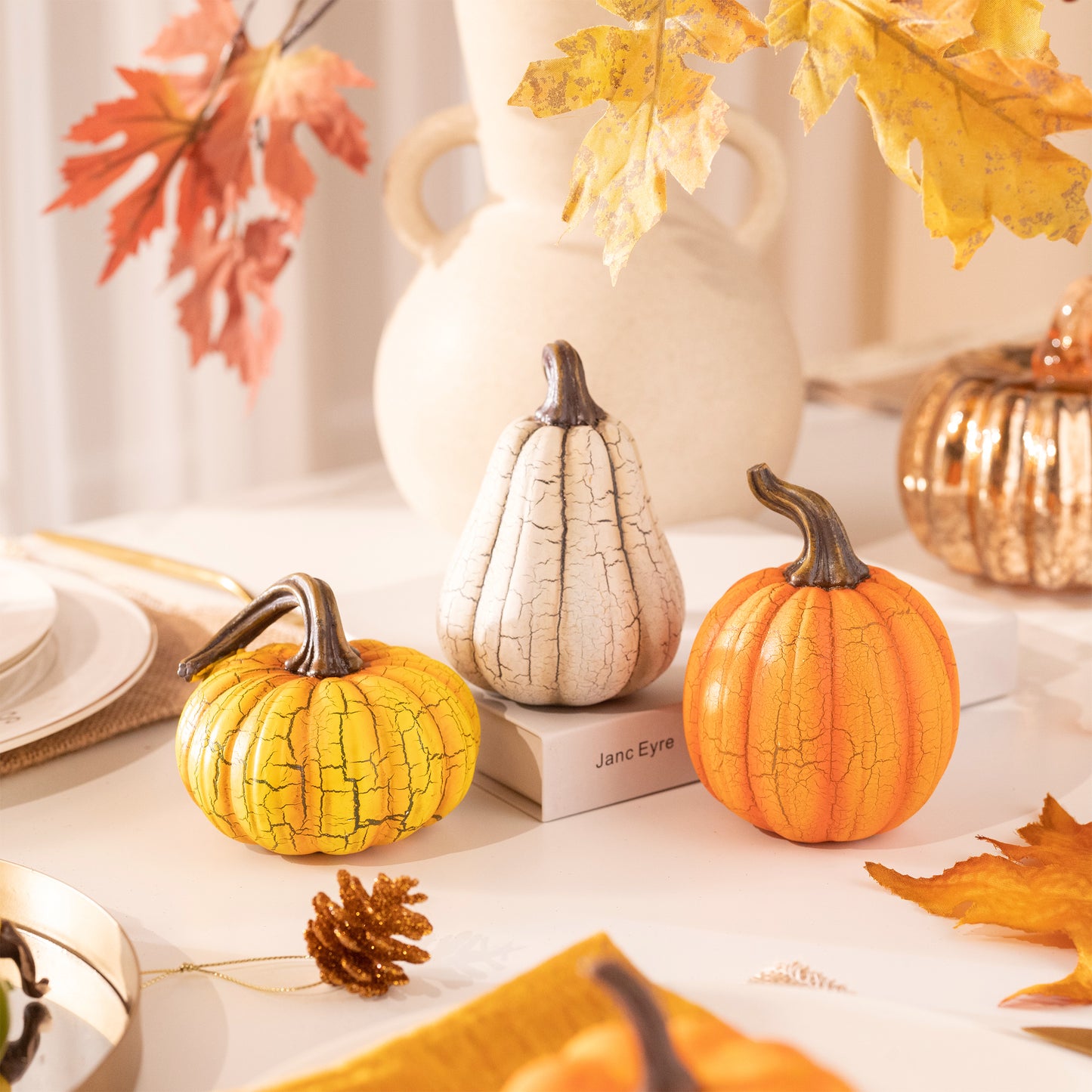 Valery Madelyn 2Pcs 4.7" Resin Cracked Pumpkins, Fall Harvest Tabletop Decor for Thanksgiving Halloween Party
