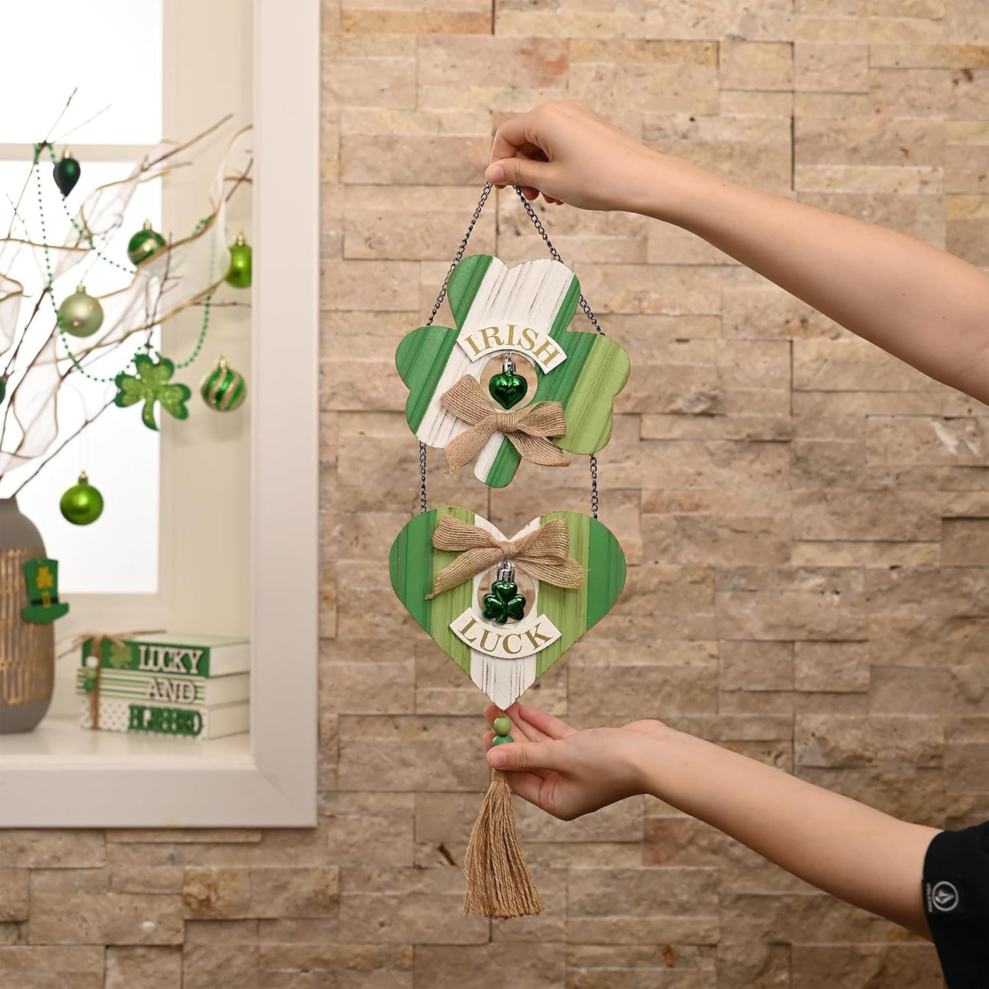 Valery Madelyn St Patrick's Day Decorations, Wooden Shamrock Decorations, St Patrick's Day Wall Decor Hanging Decor with Tassel and Beads, Spring Decoration for Home Office Party, 20 inch